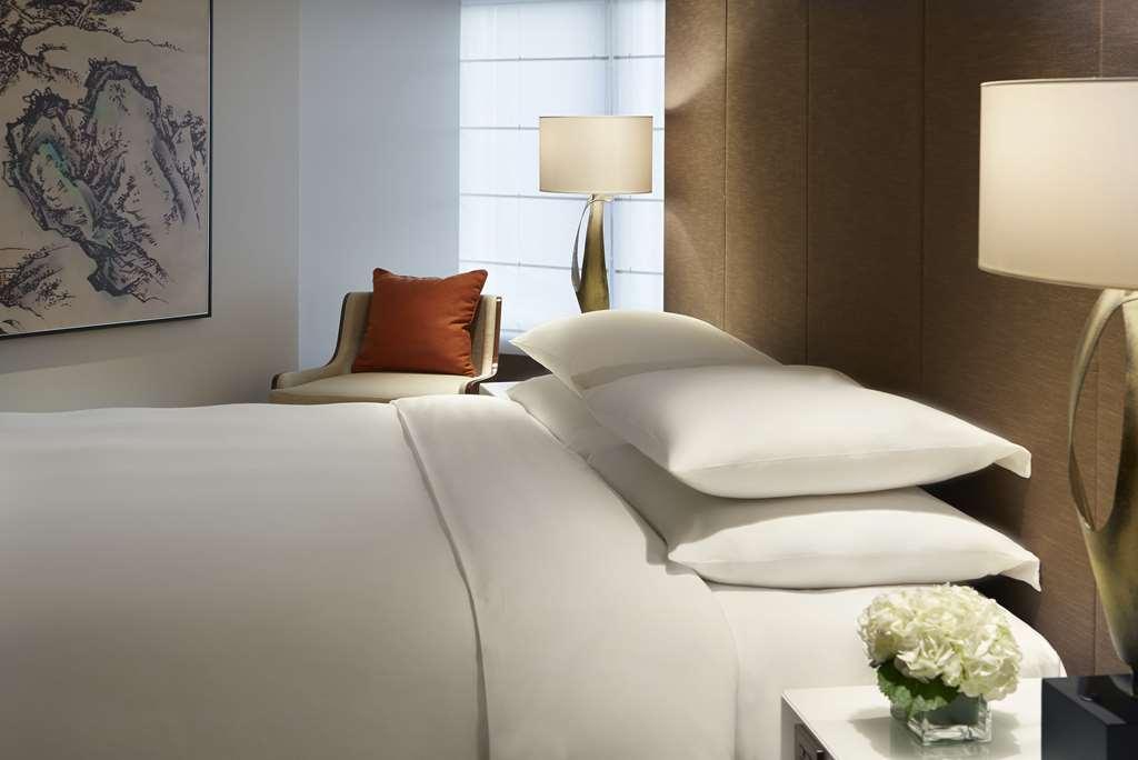 Grand Hyatt Taipei Quarto foto A guest room at the Four Seasons Hotel